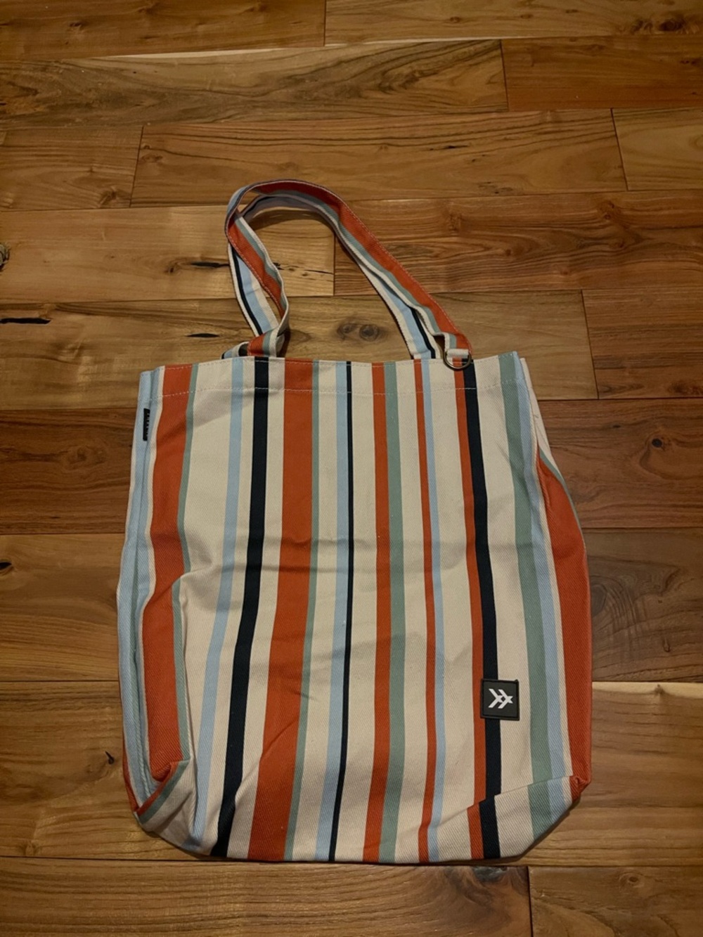 NWOT.. Striped Canvas Tote Bag in Rust, Light Blue & Cream with 10" Straps